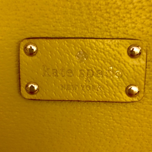 Kate Spade Purse - Picture 1 of 6